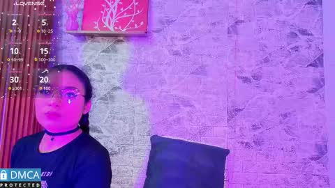 Tay online show from 11/24/25, 03:17