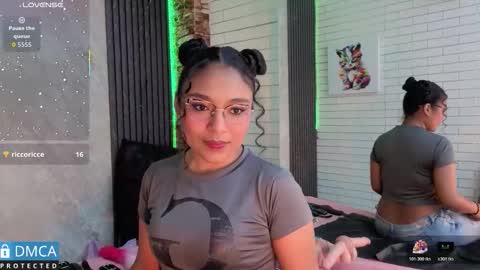 Tay online show from 11/29/25, 02:36