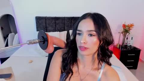 Taylor online show from 12/18/25, 09:54