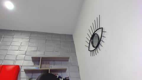 taylorr_evans online show from 10/11/25, 04:16