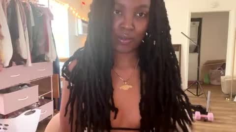 Taylor online show from 04/11/26, 06:45