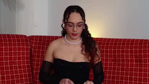 Snapshot of tayloy_tina chatting on 01/10/26, 09:30 Tay Tay online show from 01/10/26, 09:30