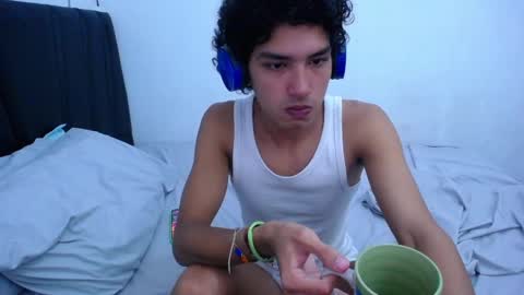 Tayron online show from 01/15/25, 02:17