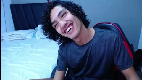 Tayron online show from 10/08/25, 01:14