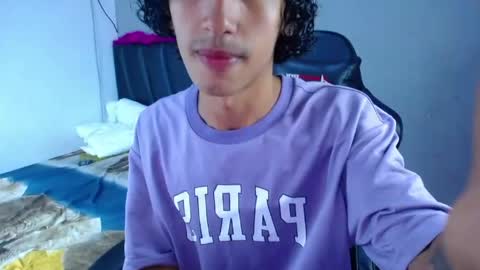Tayron online show from 05/20/26, 04:02
