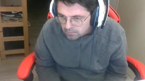 tchecky2 online show from 02/19/25, 03:28