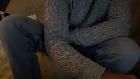 Snapshot of tchoop64 chatting on 12/01/25, 12:04 tchoop64 online show from 12/01/25, 12:04