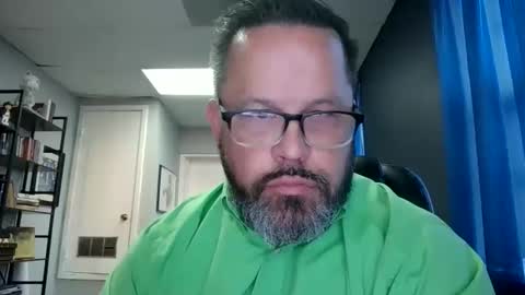 tdhawk87 online show from 04/06/26, 12:28