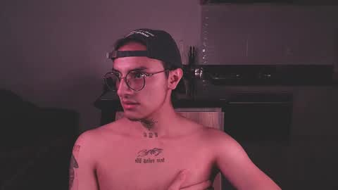 Teo independent model online show from 02/25/25, 03:09