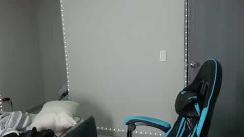 team23hot0 online show from 10/16/25, 04:13