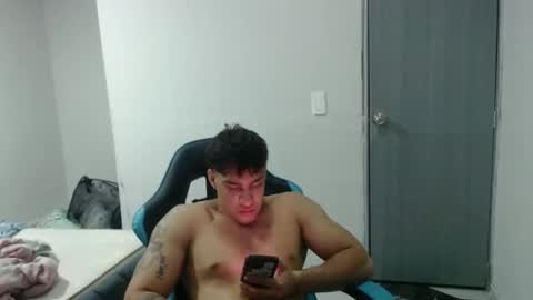 team23hot0 online show from 10/28/25, 12:14