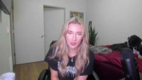 Snapshot of teamtragic chatting on 12/31/24, 01:26 Katy online show from 12/31/24, 01:26