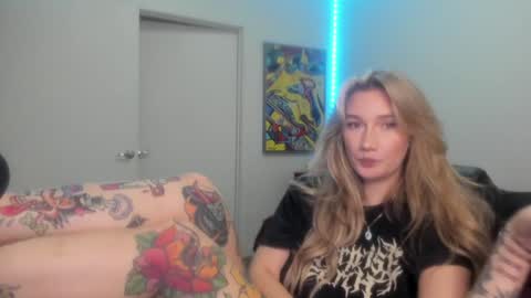 Snapshot of teamtragic chatting on 01/04/25, 02:35 Katy online show from 01/04/25, 02:35