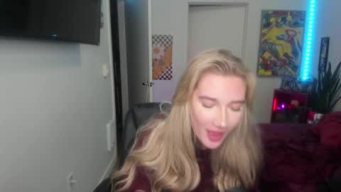 Snapshot of teamtragic chatting on 02/13/25, 03:18 Katy online show from 02/13/25, 03:18