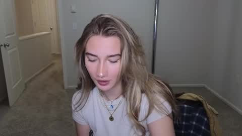 Snapshot of teamtragic chatting on 10/05/25, 02:32 Katy online show from 10/05/25, 02:32