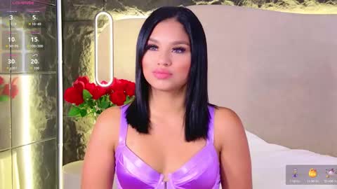 Snapshot of teasealicious chatting on 10/21/25, 07:25 Bruna online show from 10/21/25, 07:25