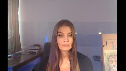 Snapshot of teasingelly chatting on 10/06/25, 09:18 teasingelly online show from 10/06/25, 09:18