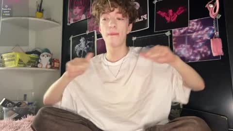 Alice     online show from 04/11/26, 05:56