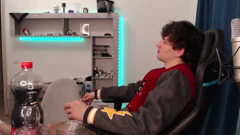 Teddy online show from 12/15/24, 09:42