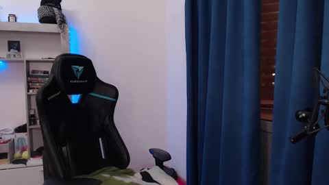 Teddy online show from 12/29/24, 06:27