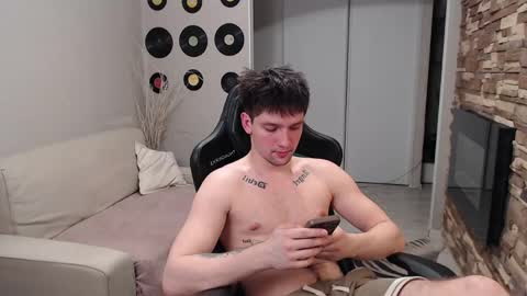 Teddy online show from 04/11/26, 06:45