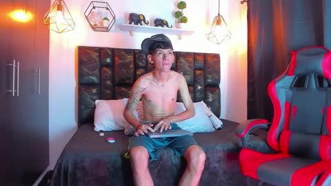 Snapshot of teddy_smith_ chatting on 12/02/25, 11:26 Smith online show from 12/02/25, 11:26