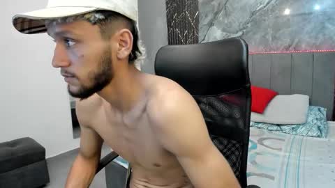 Tedy online show from 03/11/26, 08:59