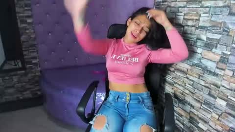 Tayloor online show from 02/06/25, 02:44