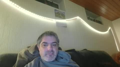 Peter online show from 10/25/25, 03:58