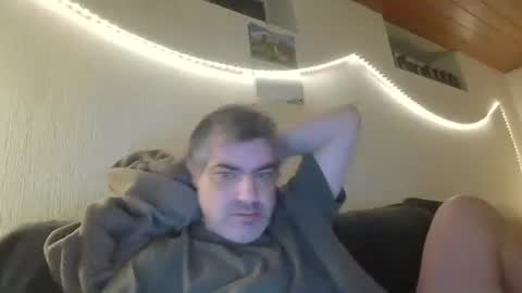 Peter online show from 11/22/25, 07:35