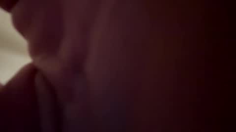 Snapshot of teejm chatting on 11/01/25, 04:14 Twizzler online show from 11/01/25, 04:14