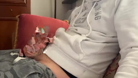 tegadura07 online show from 12/25/24, 08:40