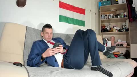 Virg Lszl online show from 01/19/26, 11:03