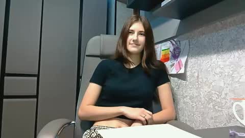 Alice online show from 10/10/25, 05:06