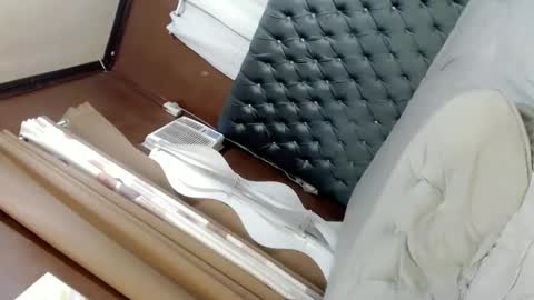 EVA GLASSCOTT online show from 12/06/24, 11:47