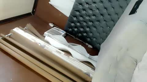 EVA GLASSCOTT online show from 01/29/25, 08:18