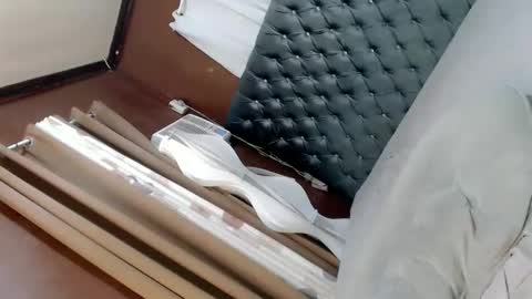 EVA GLASSCOTT online show from 02/02/25, 10:02