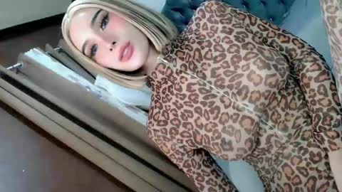 EVA GLASSCOTT online show from 02/22/25, 07:34