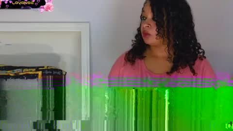 Snapshot of temptressbeauty24 chatting on 12/27/24, 07:03 Gaia online show from 12/27/24, 07:03