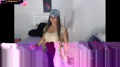 Snapshot of temptressbeauty24 chatting on 12/31/24, 01:57 Gaia online show from 12/31/24, 01:57