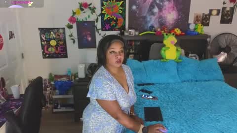 Snapshot of temptressbeauty24 chatting on 09/14/25, 08:52 Gaia online show from 09/14/25, 08:52