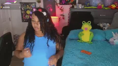 Snapshot of temptressbeauty24 chatting on 10/01/25, 04:29 Gaia online show from 10/01/25, 04:29