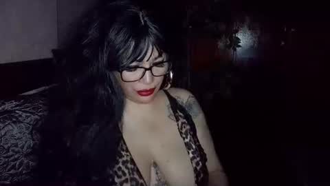 talia i m  french girl online show from 04/19/26, 11:31