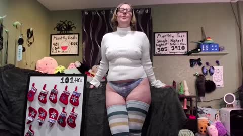 Snapshot of ten_tickle_pixie chatting on 12/27/24, 11:21 Pixie and Tentacle Overlord online show from 12/27/24, 11:21