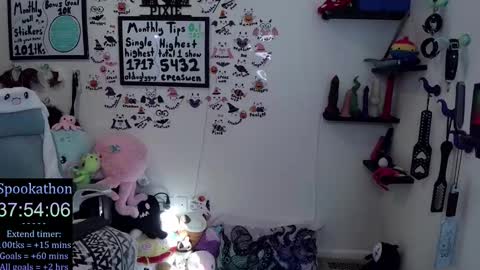 Pixie and Tentacle Overlord online show from 10/31/25, 10:11