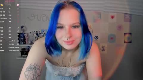  Sue  online show from 03/11/25, 03:23