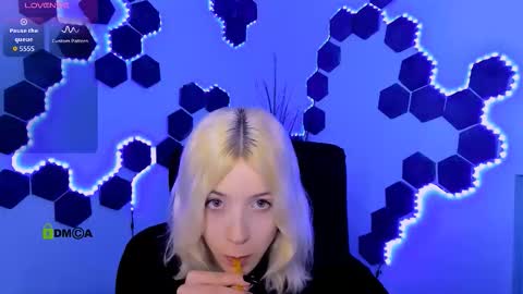 ur Louise online show from 03/16/26, 09:57