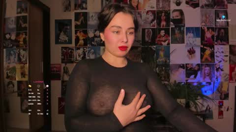 tenderwow online show from 12/05/25, 01:09