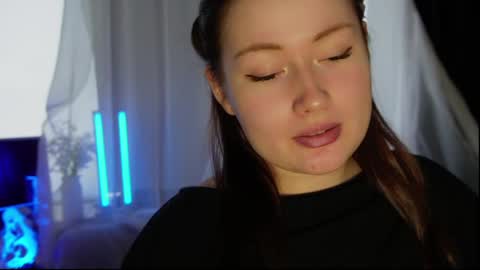tendre_amelia online show from 06/03/26, 08:39