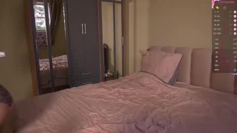 Teya online show from 10/26/25, 10:43